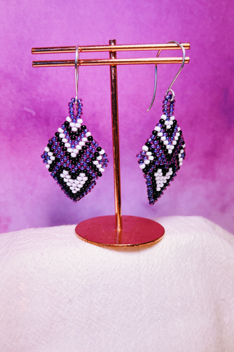 Diamantes de Corazón: Morado/Blanco/Negro